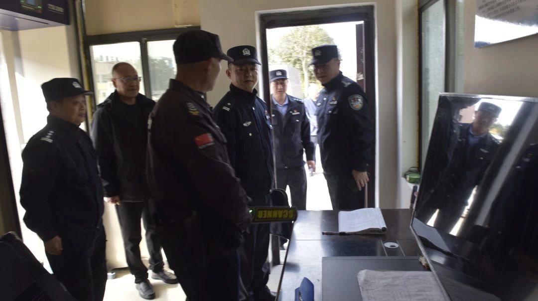 (12.11)以考促学砺精兵!枣阳法院司法警察专项教育整治工作圆满通过省高院考评验收4.jpg (12.11)以考促学砺精兵!枣阳法院司法警察专项教育整治工作圆满通过省高院考评验收4.jpg