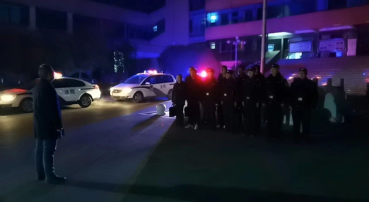 1.17解“薪”愁、护民生、过好年——枣阳法院开展春节前专项执行行动1.1.jpg 1.17解“薪”愁、护民生、过好年——枣阳法院开展春节前专项执行行动1.1.jpg