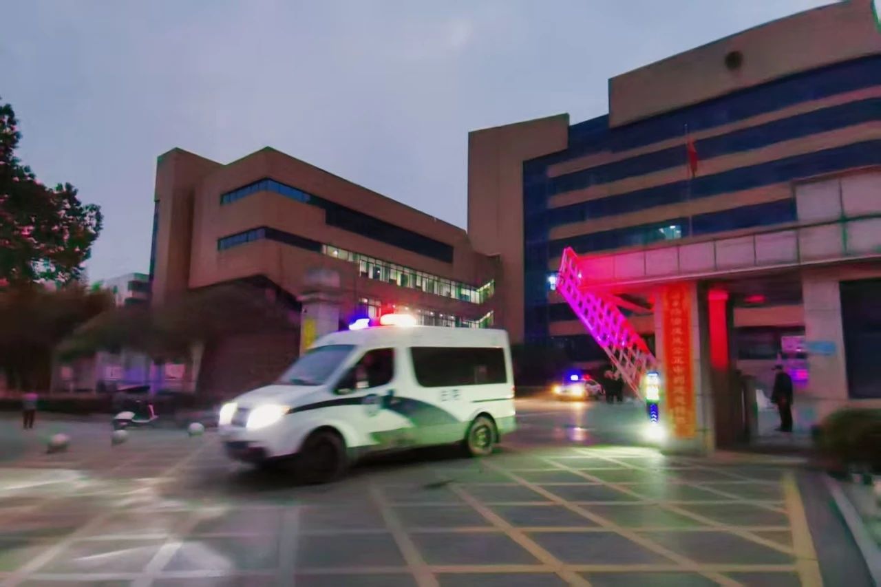 1.24执行动态丨“小年”执行“不打烊” 护航民生过好年1.2.jpg 1.24执行动态丨“小年”执行“不打烊” 护航民生过好年1.2.jpg